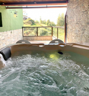 Encantadora casa rural en moya con jacuzzi y barbacoa